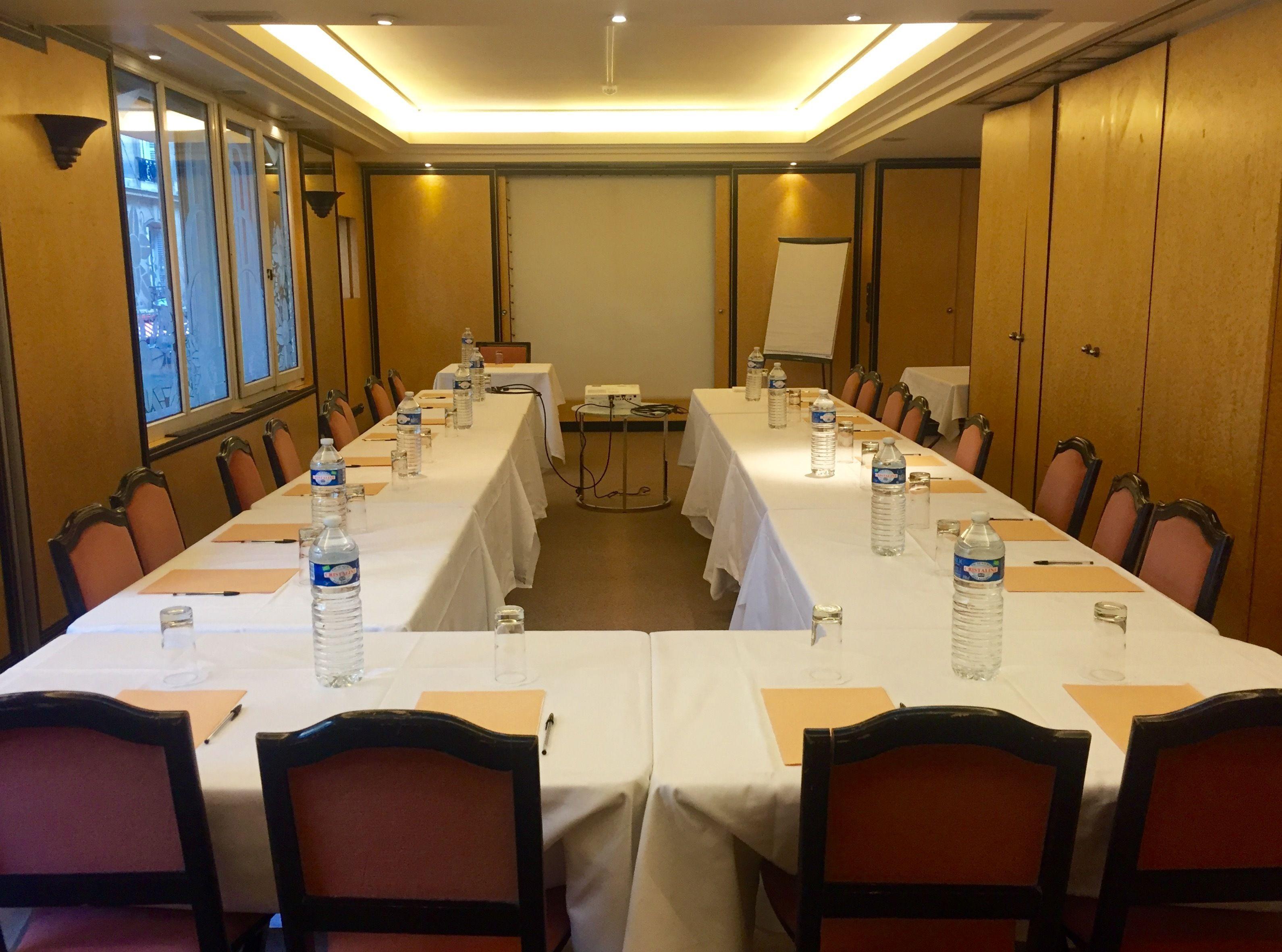 Hotel De Castiglione 4*